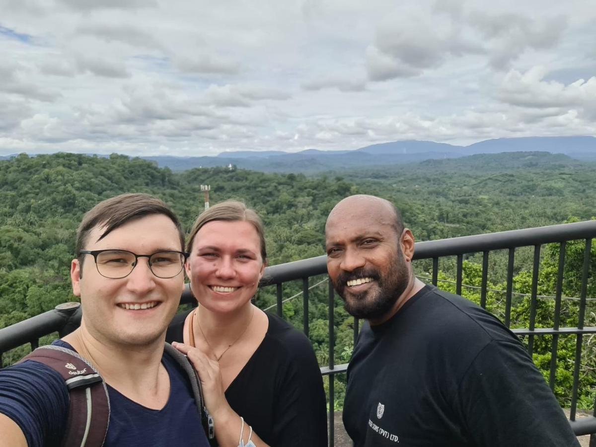 The Alpha Monkey Hotel & Tree House Тангалла Экстерьер фото