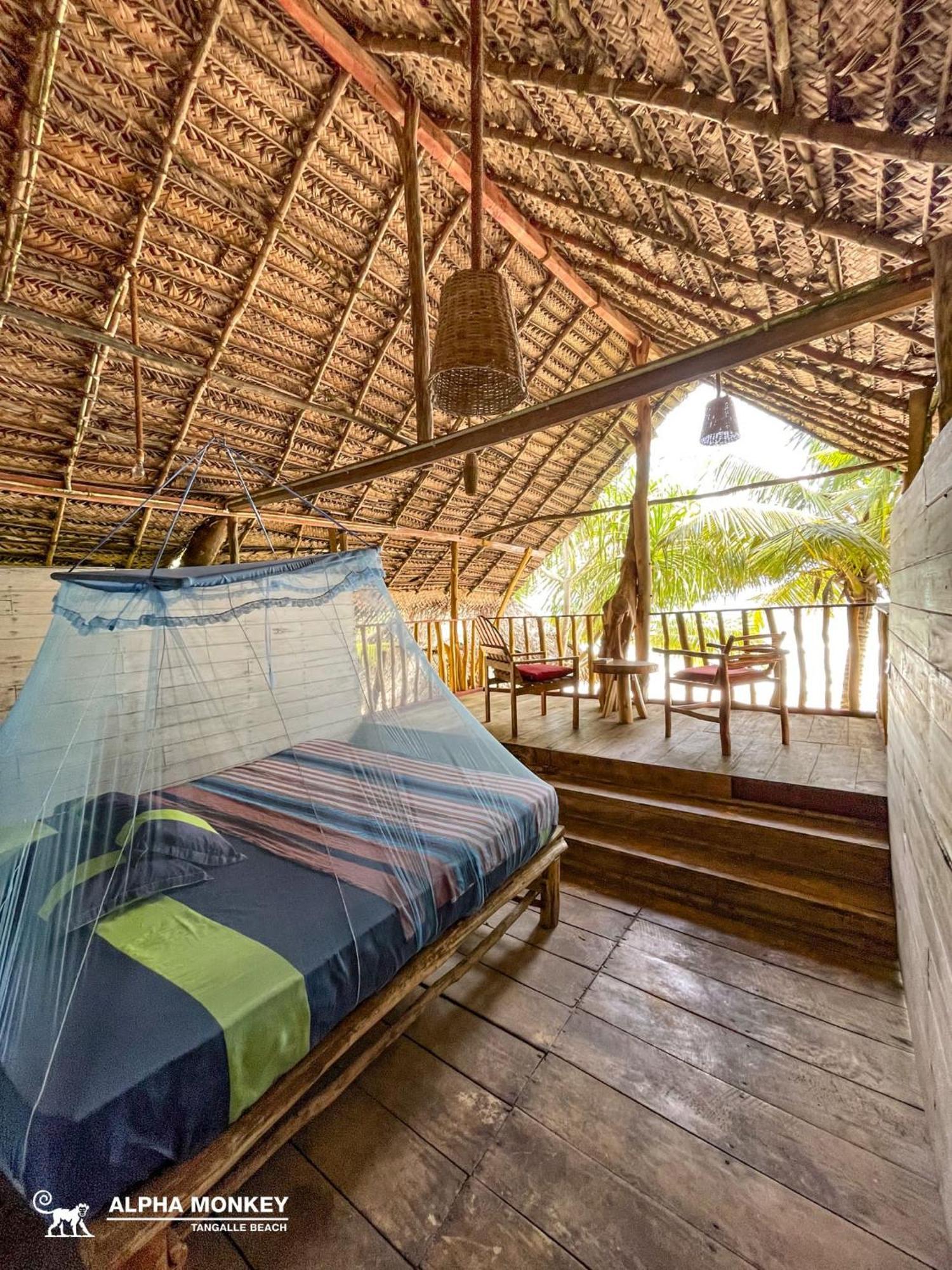 The Alpha Monkey Hotel & Tree House Тангалла Номер фото